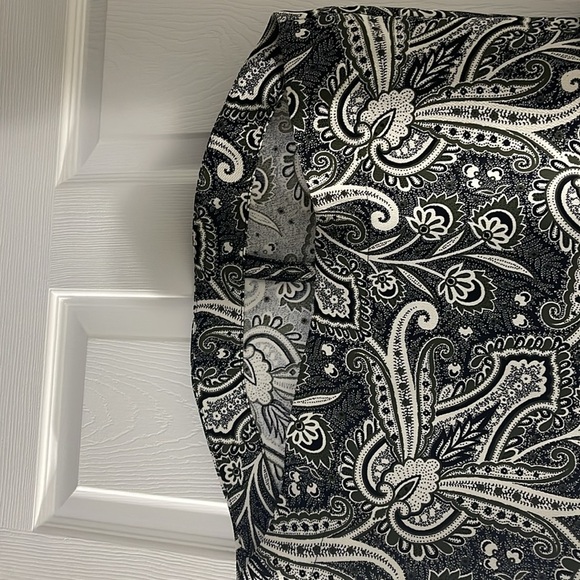 NWT Shop Top, Paisley Women's Sheer sleeve back zippered shirt Size 6 - Picture 2 of 11
